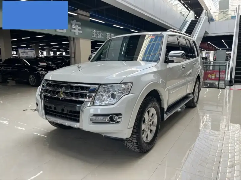 Mitsubishi Pajero (Import), 2018