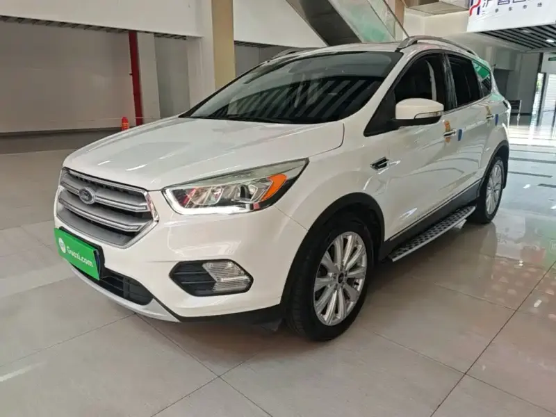 Ford Kuga, 2017
