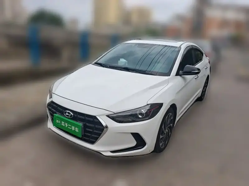 Hyundai Elantra, 2020