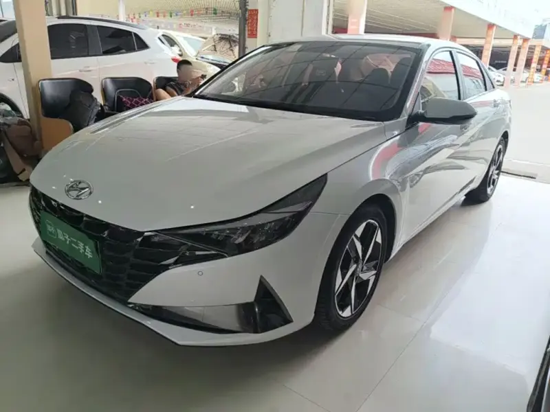 Hyundai Elantra, 2021
