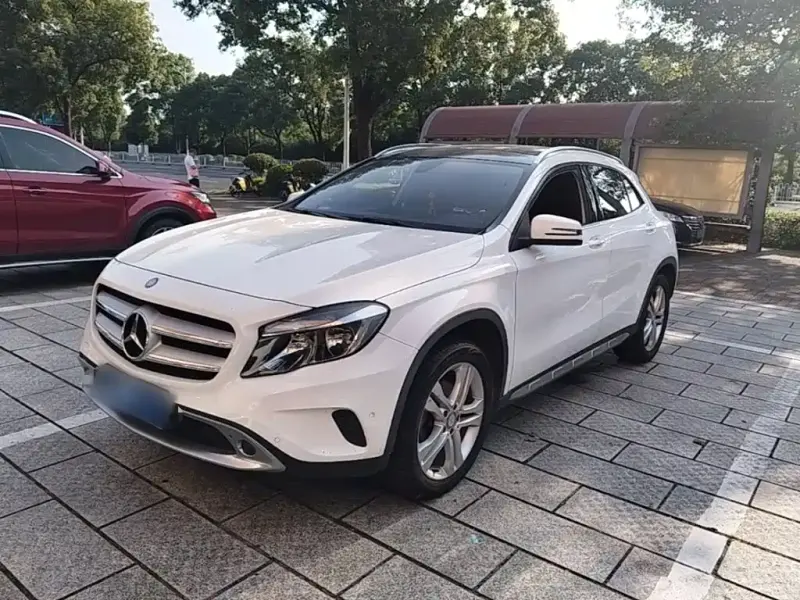 Mercedes-Benz GLA, 2016