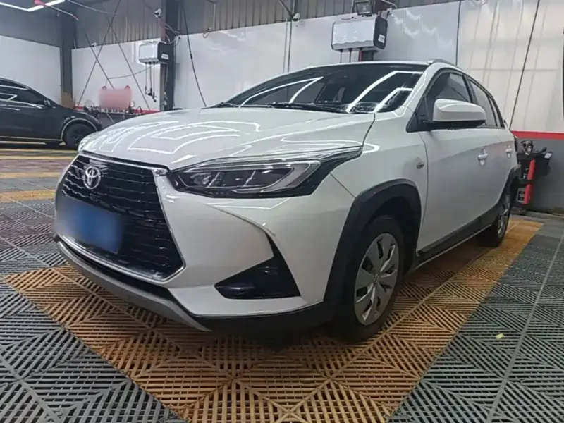 Toyota Yaris L, 2023