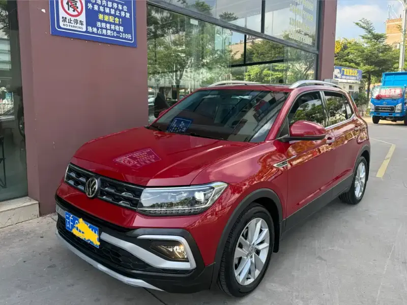 Volkswagen T-Cross, 2020