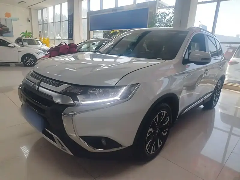 Mitsubishi Outlander, 2019