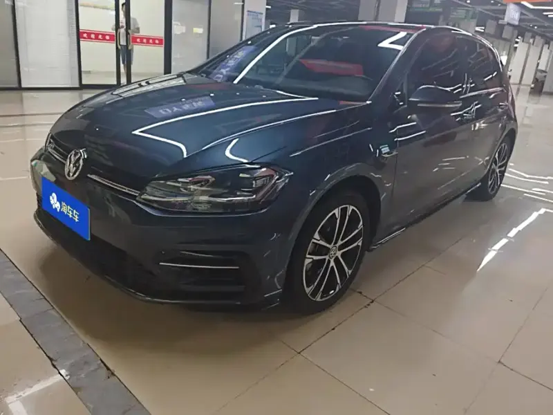 Volkswagen Golf, 2020