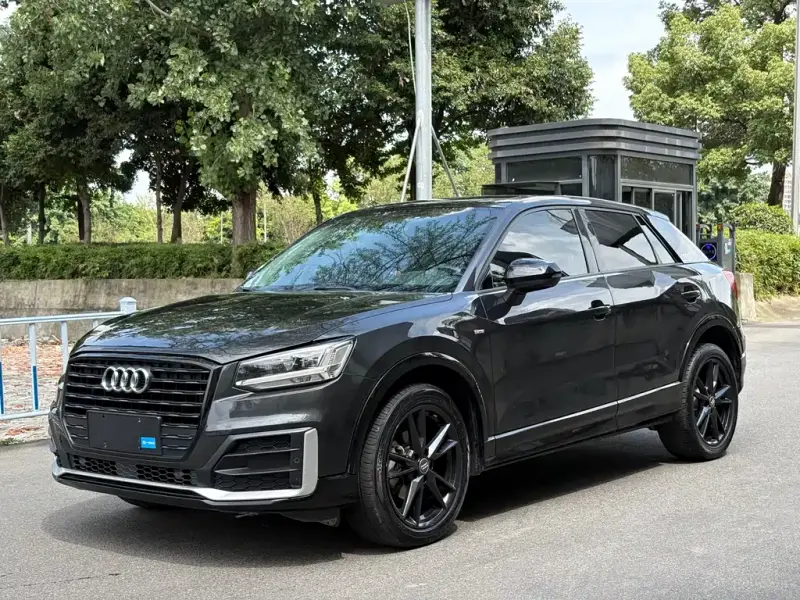 Audi Q2L, 2020