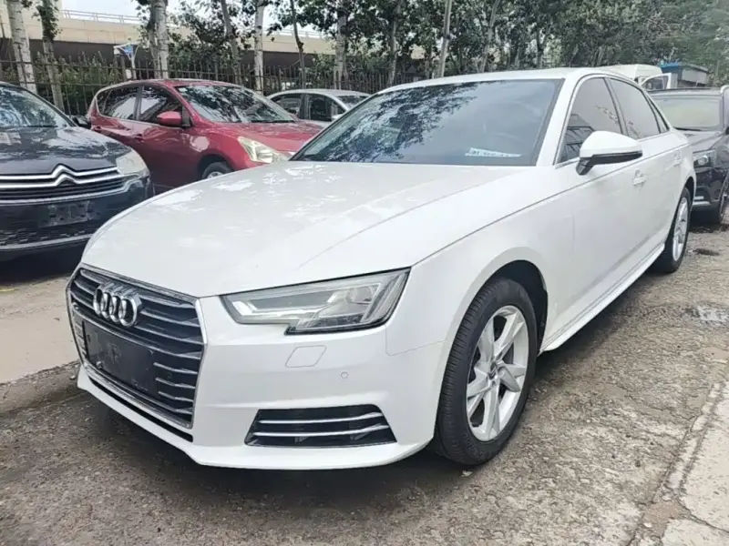 Audi A4L, 2018