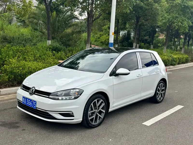 Volkswagen Golf, 2020