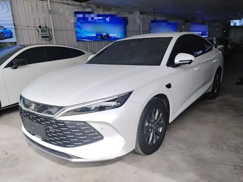 BYD Qin L, 2025