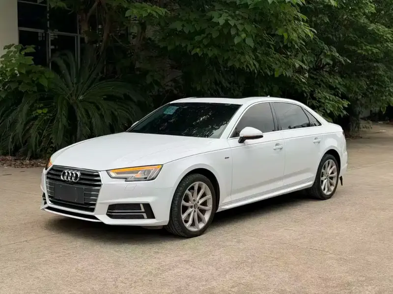 Audi A4L, 2018