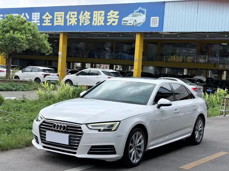 Audi A4L, 2017