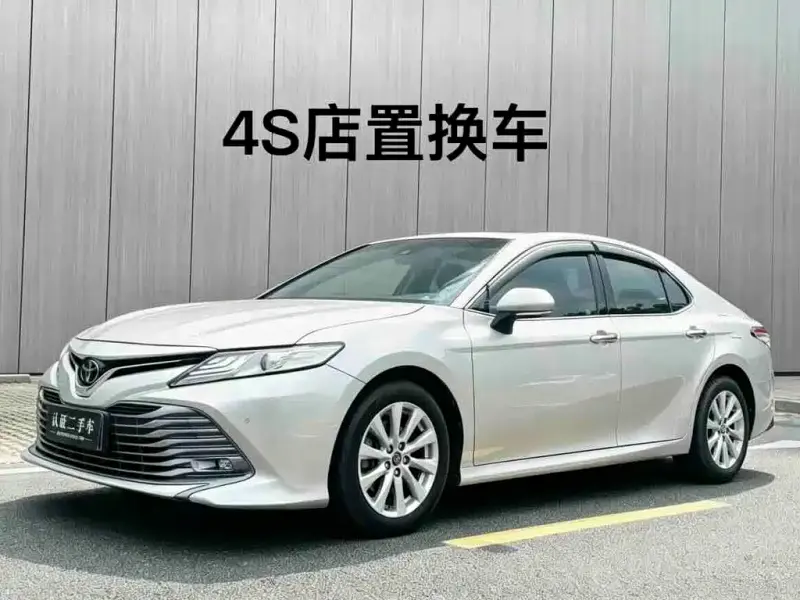 Toyota Camry, 2018