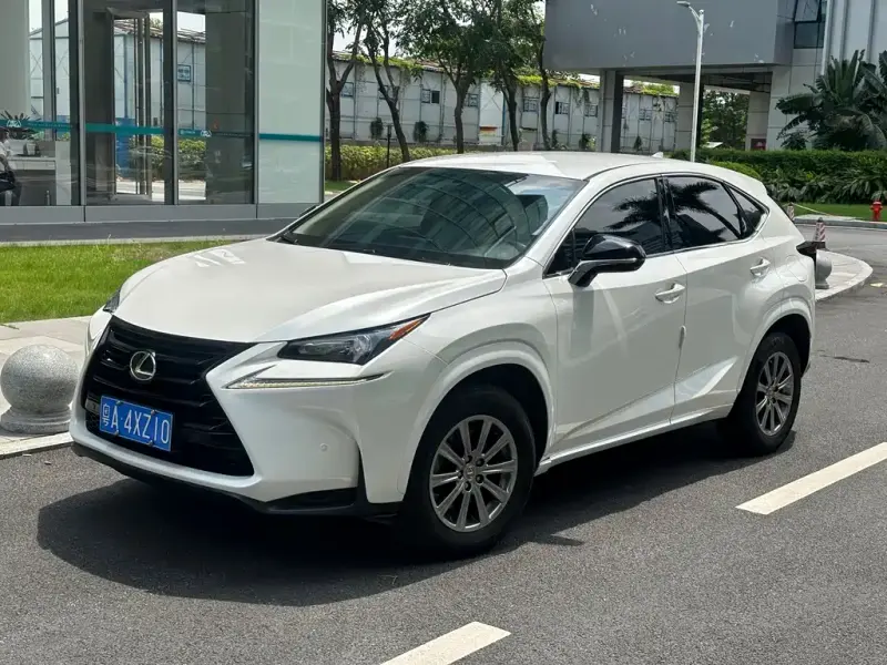 Lexus NX, 2017