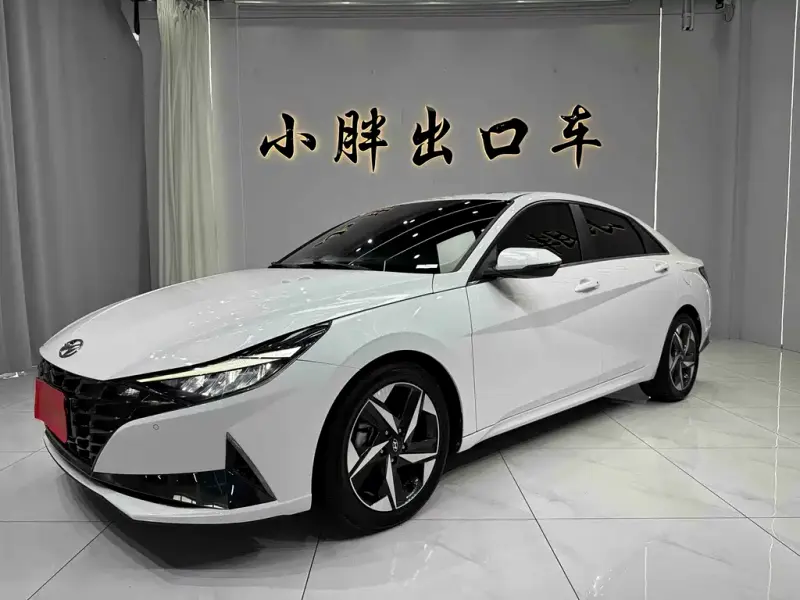 Hyundai Elantra, 2023