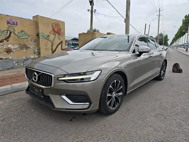 Volvo S60, 2021