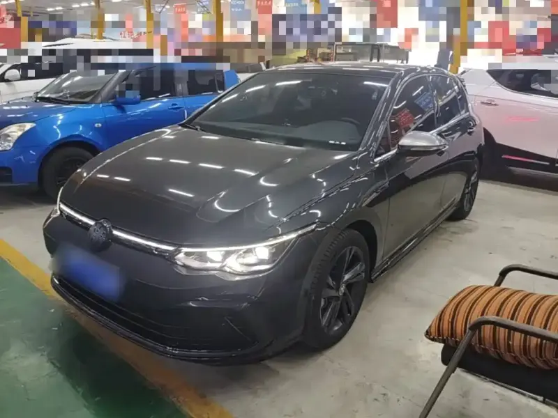 Volkswagen Golf, 2022