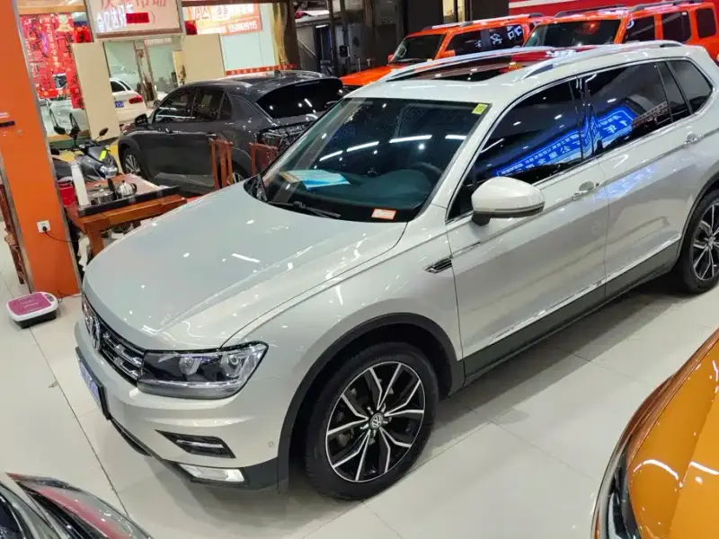 Volkswagen Tiguan L, 2019