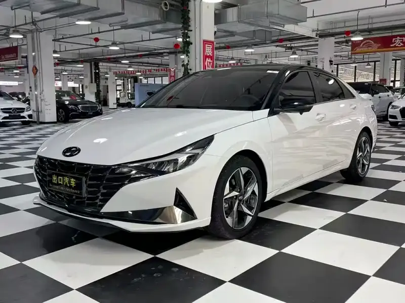Hyundai Elantra, 2021