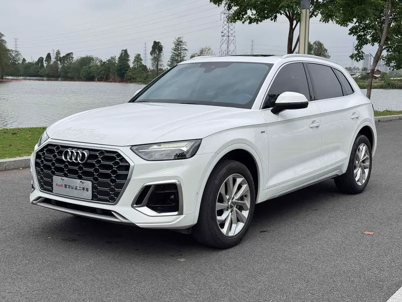 Audi Q5L, 2021