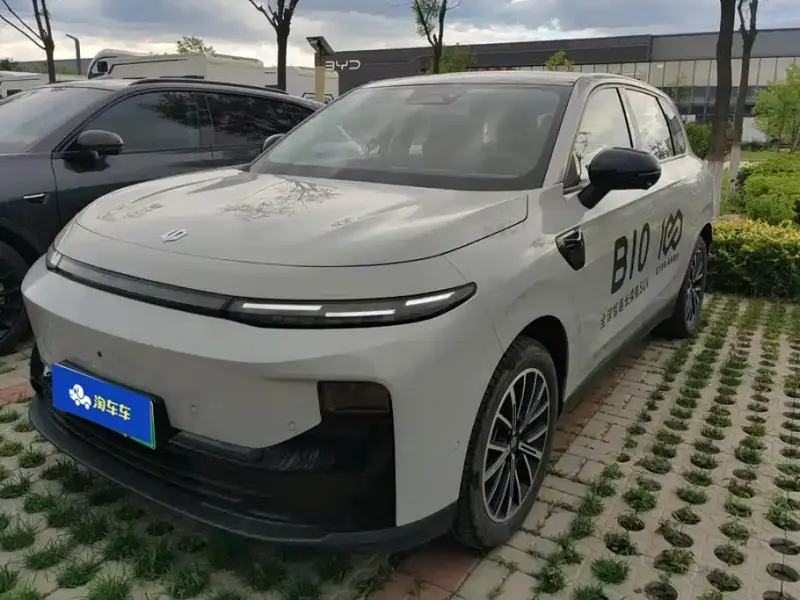 Leapmotor B10, 2025