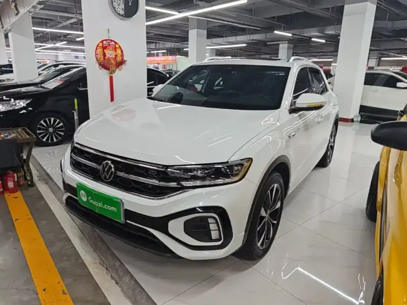 Volkswagen T-Roc, 2024