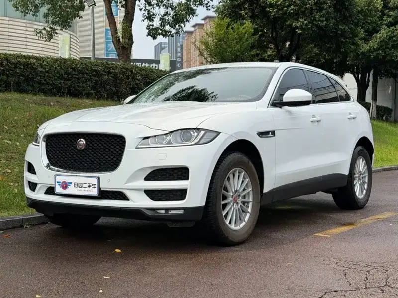 Jaguar F-PACE, 2019