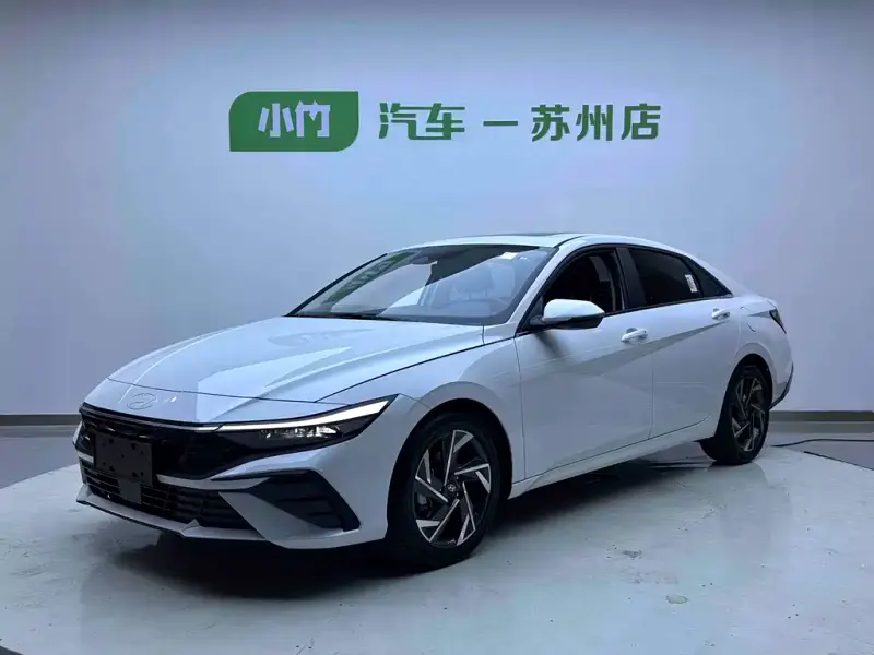 Hyundai Elantra, 2023