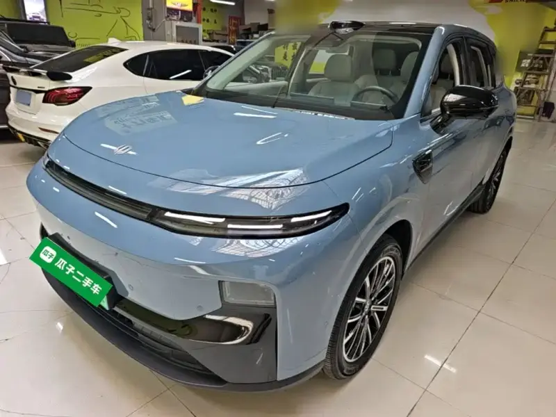 Leapmotor B10, 2025