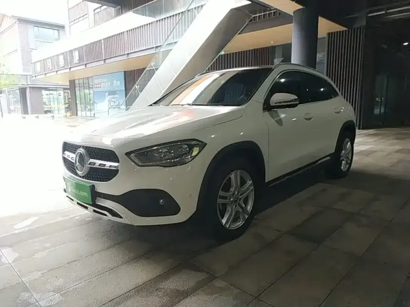 Mercedes-Benz GLA, 2020