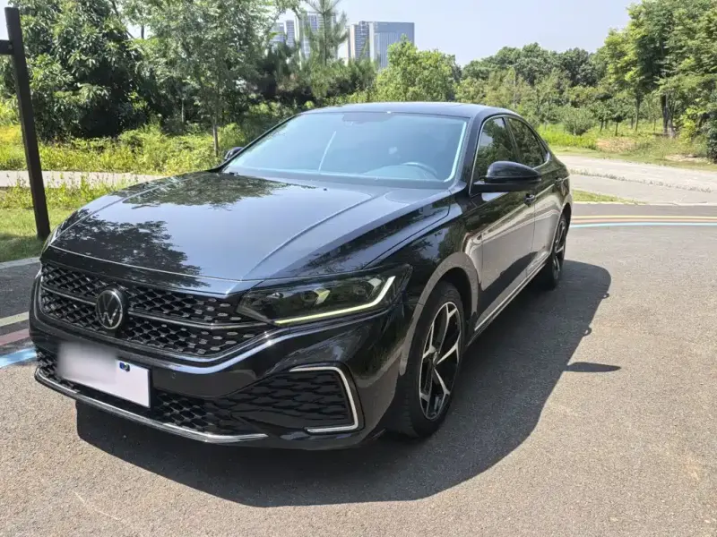 Volkswagen Passat, 2022