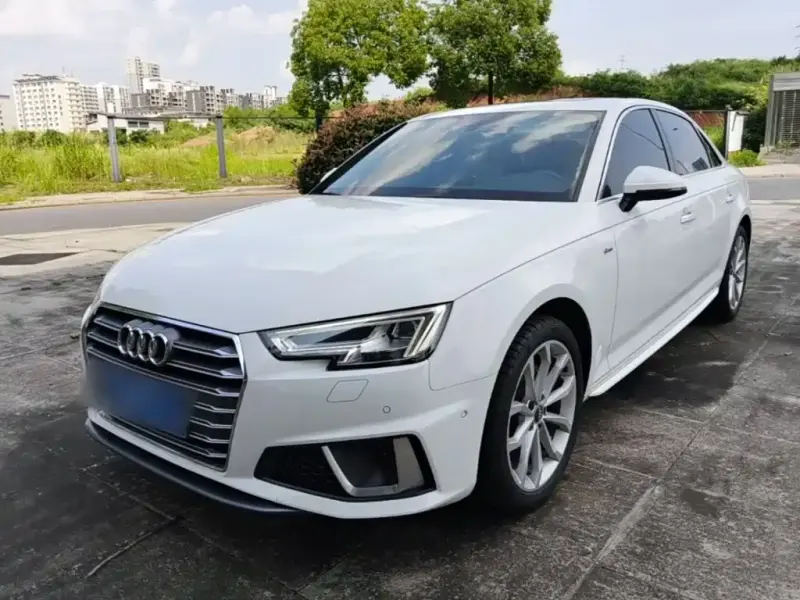 Audi A4L, 2020