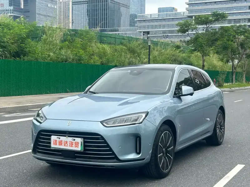 AITO M5, 2022