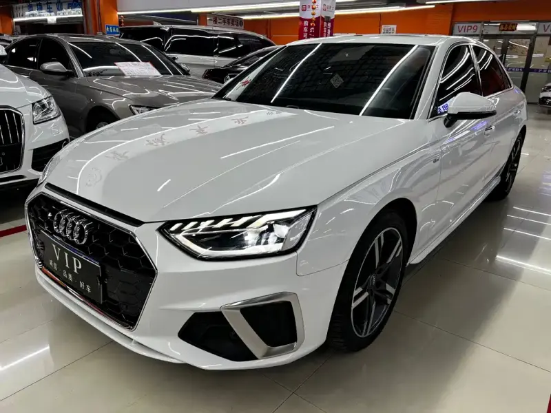 Audi A4L, 2020