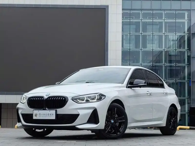 BMW 1 Series, 2023