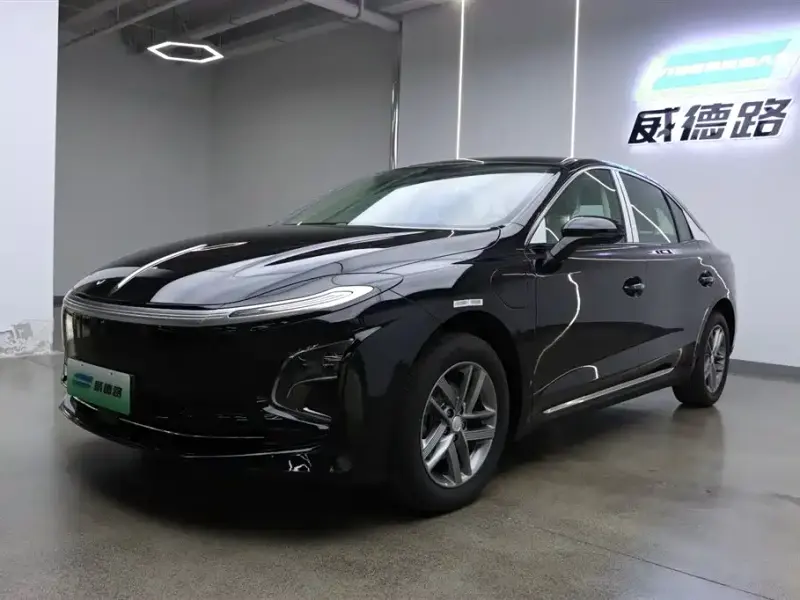 Hongqi E-QM5, 2026