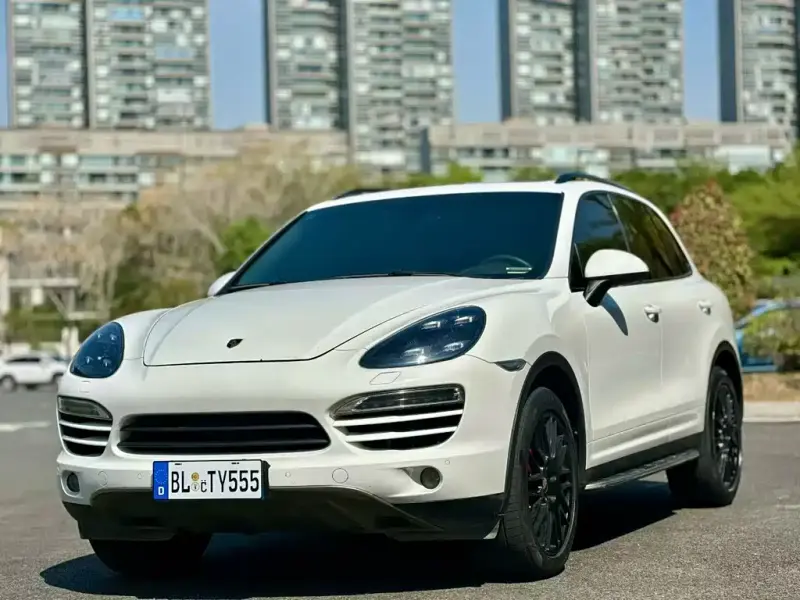 Porsche Cayenne, 2013