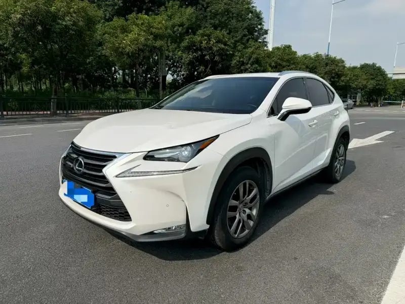 Lexus NX, 2016