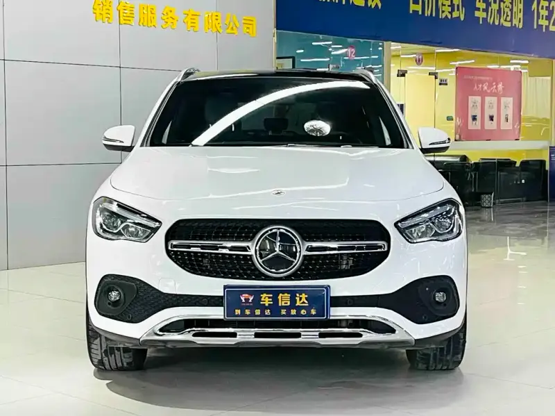 Mercedes-Benz GLA, 2021
