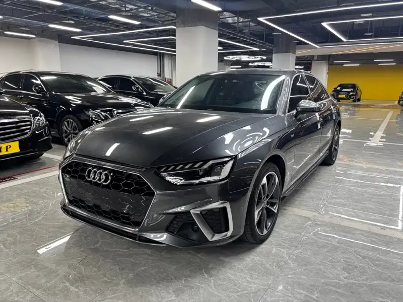 Audi A4L, 2021