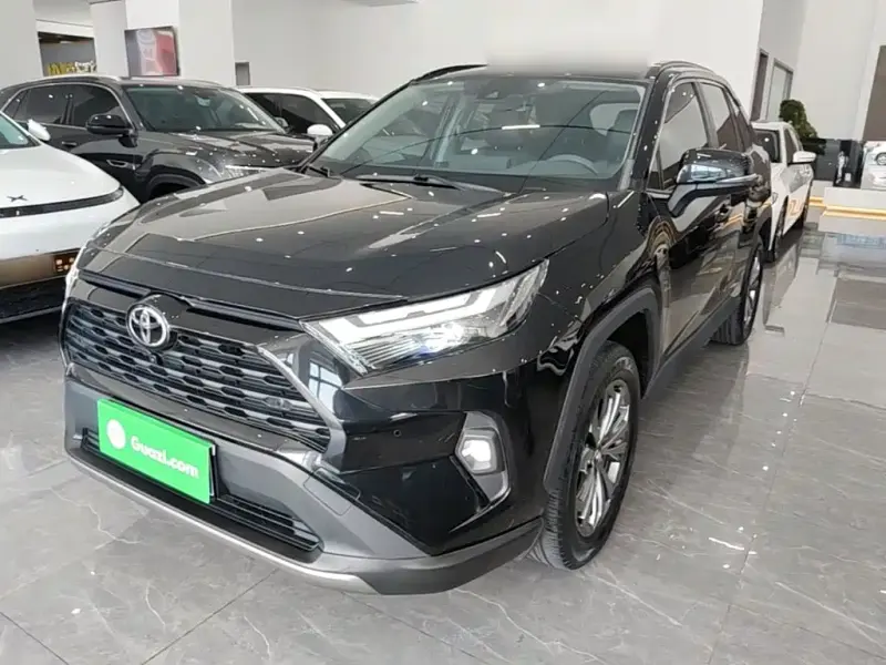 Toyota RAV4, 2023