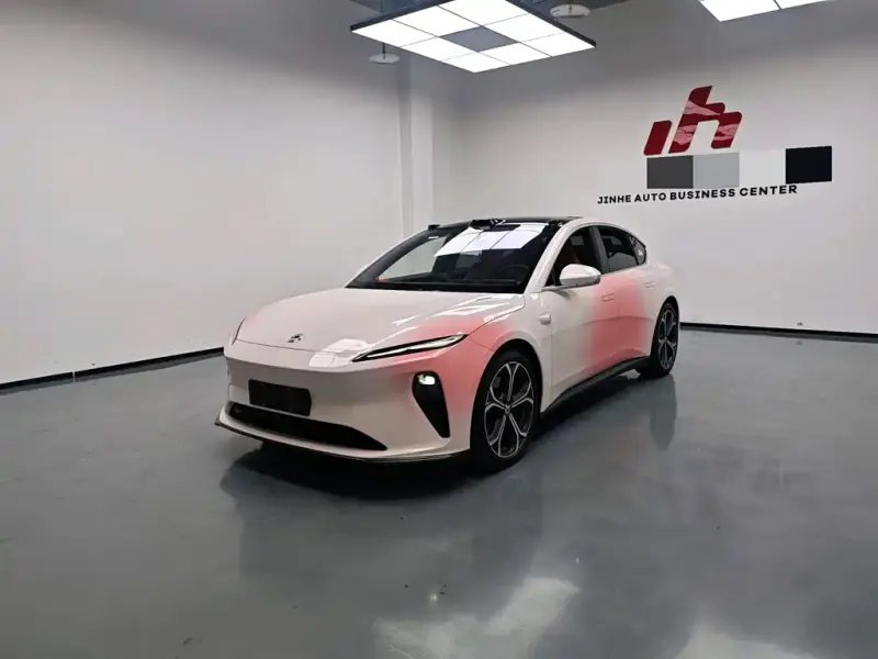 NIO ET5, 2025