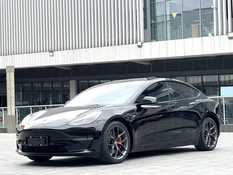 Tesla Model 3, 2021
