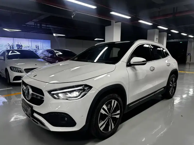 Mercedes-Benz GLA, 2022