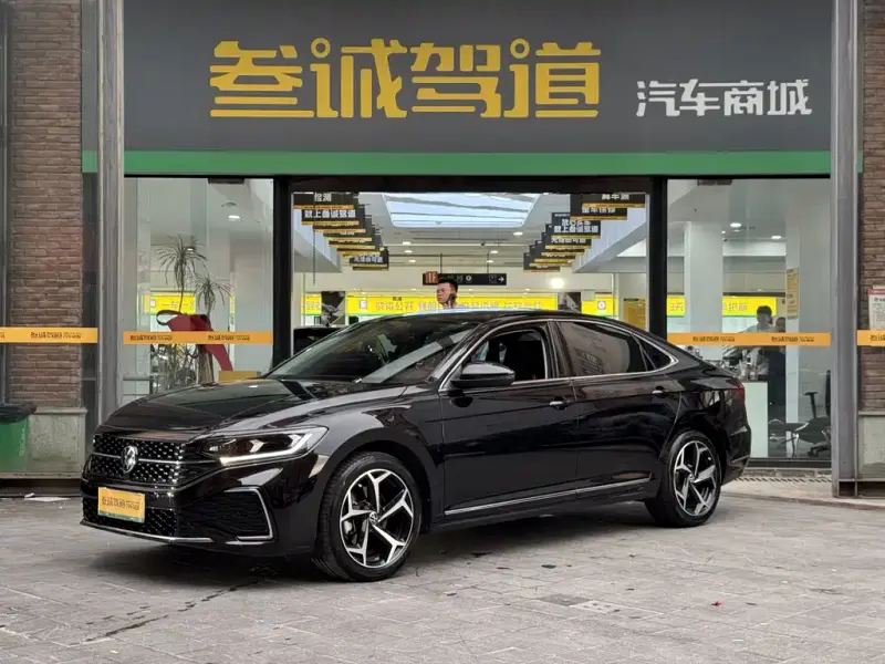 Volkswagen Passat, 2024