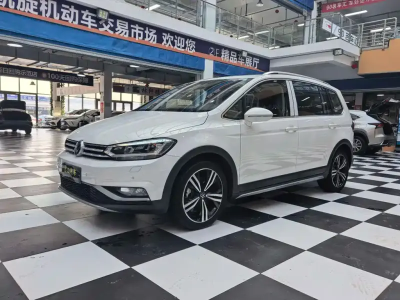 Volkswagen Touran, 2021