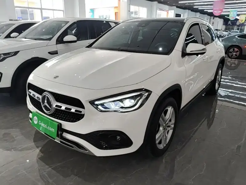 Mercedes-Benz GLA, 2022
