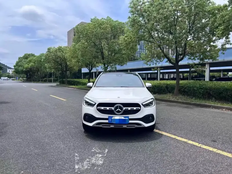 Mercedes-Benz GLA, 2023