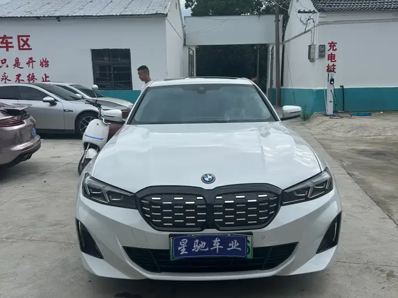 BMW i3, 2024