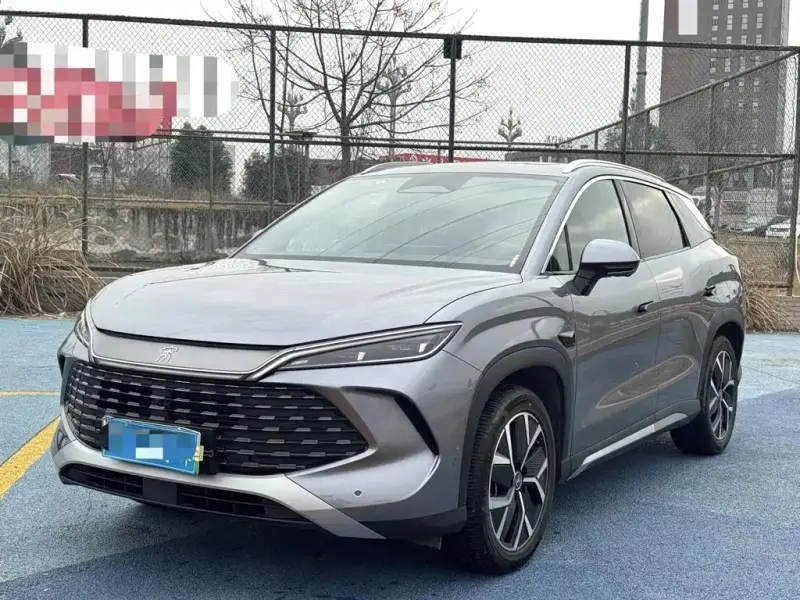 BYD L DM-i, 2025