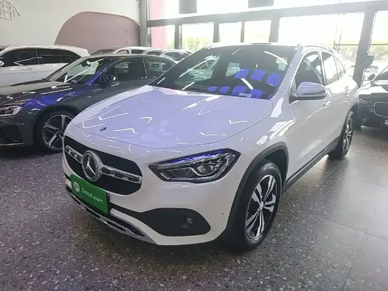 Mercedes-Benz GLA, 2022